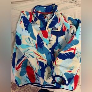 Patagonia Synchilla blue and red feather size medium RARE